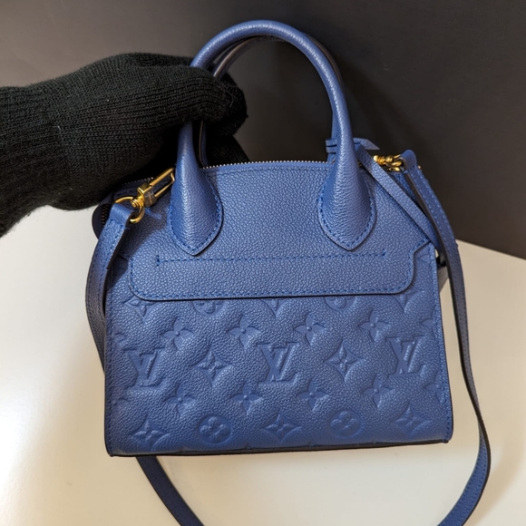 ✨️💎pristine! Authentic Louis Vuitton pont neuf mini Empreinte. Like new. - Picture 5 of 16